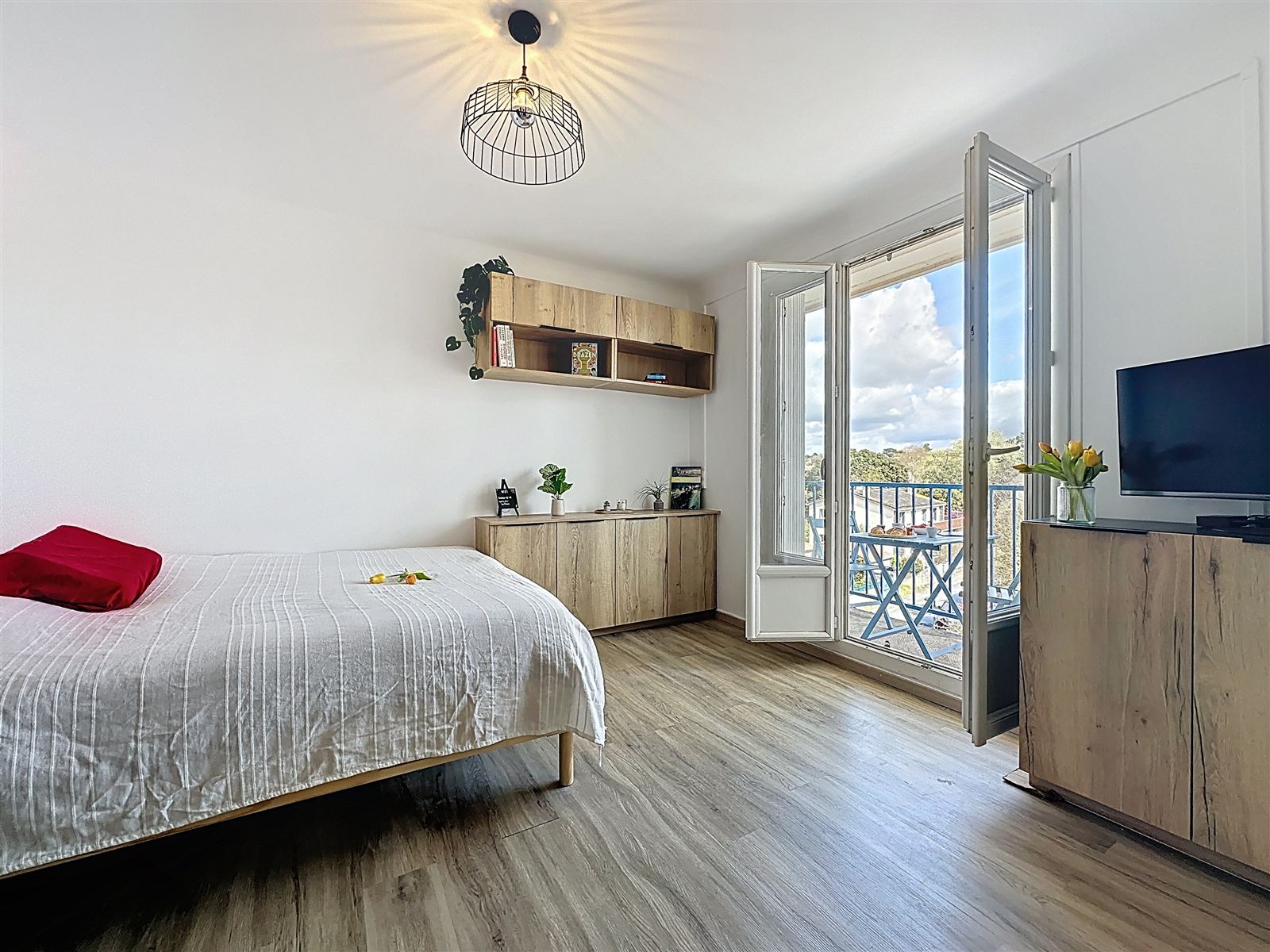 Chambre — vue d'ensemble